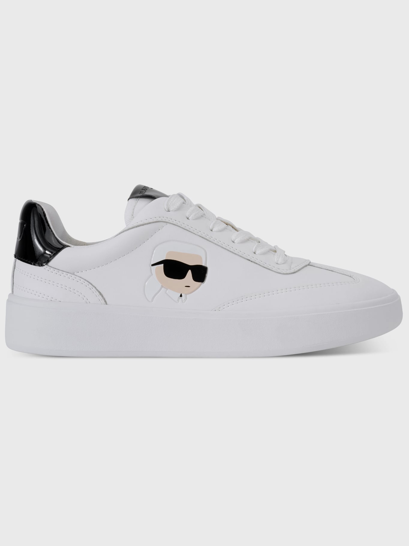 ZAPATILLAS CON CORDONES - SUMAVA - 4