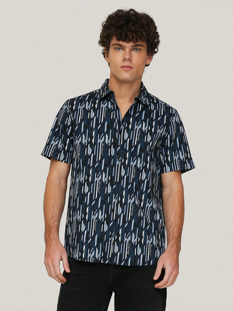 CAMISA CON ESTAMPADO GEOMETRICO - 1