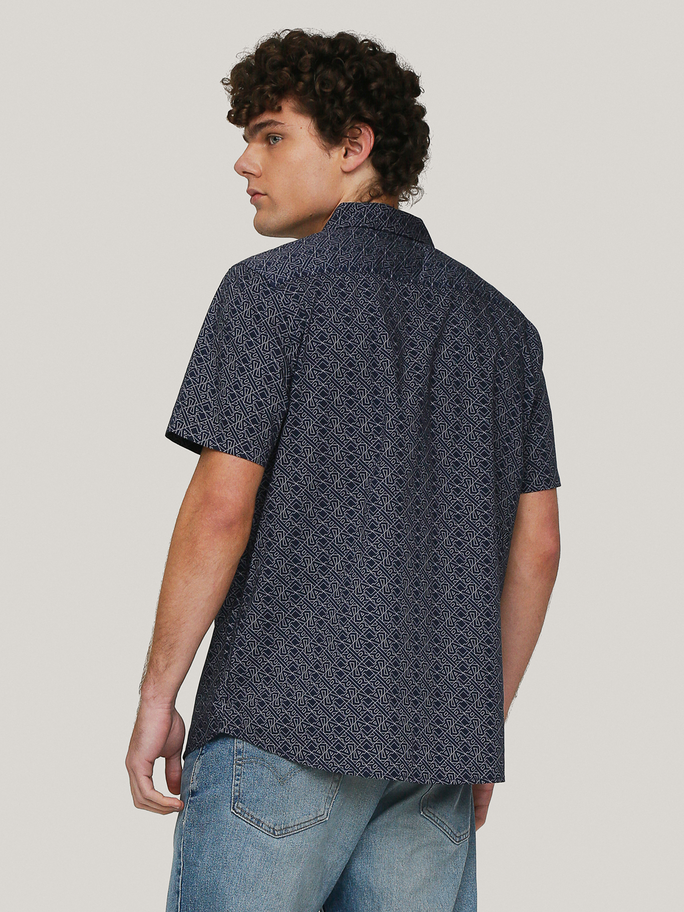 CAMISA KARL CON ESTAMPADO - 4