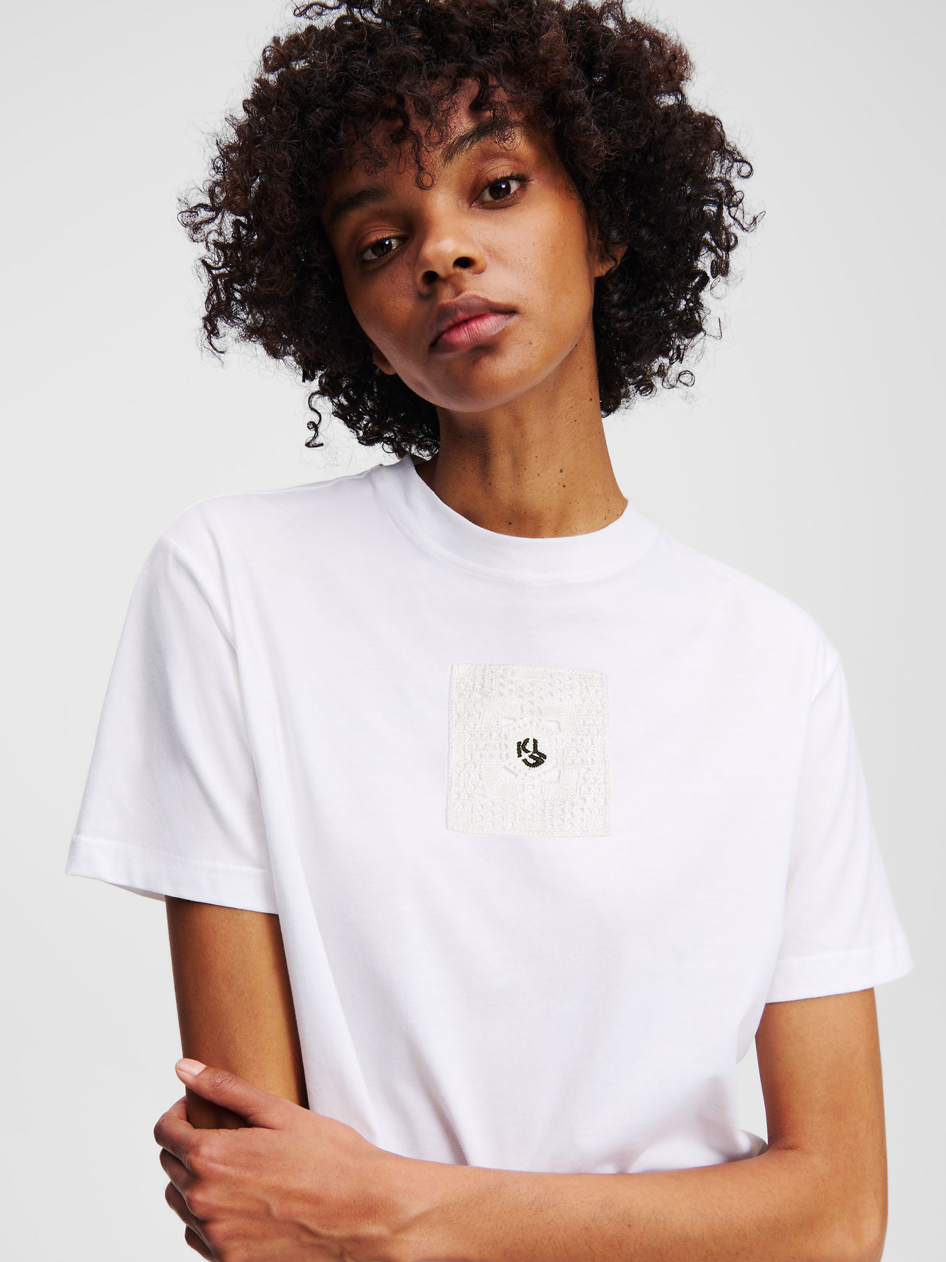POLERA REGULAR CON MONOGRAMA - 4