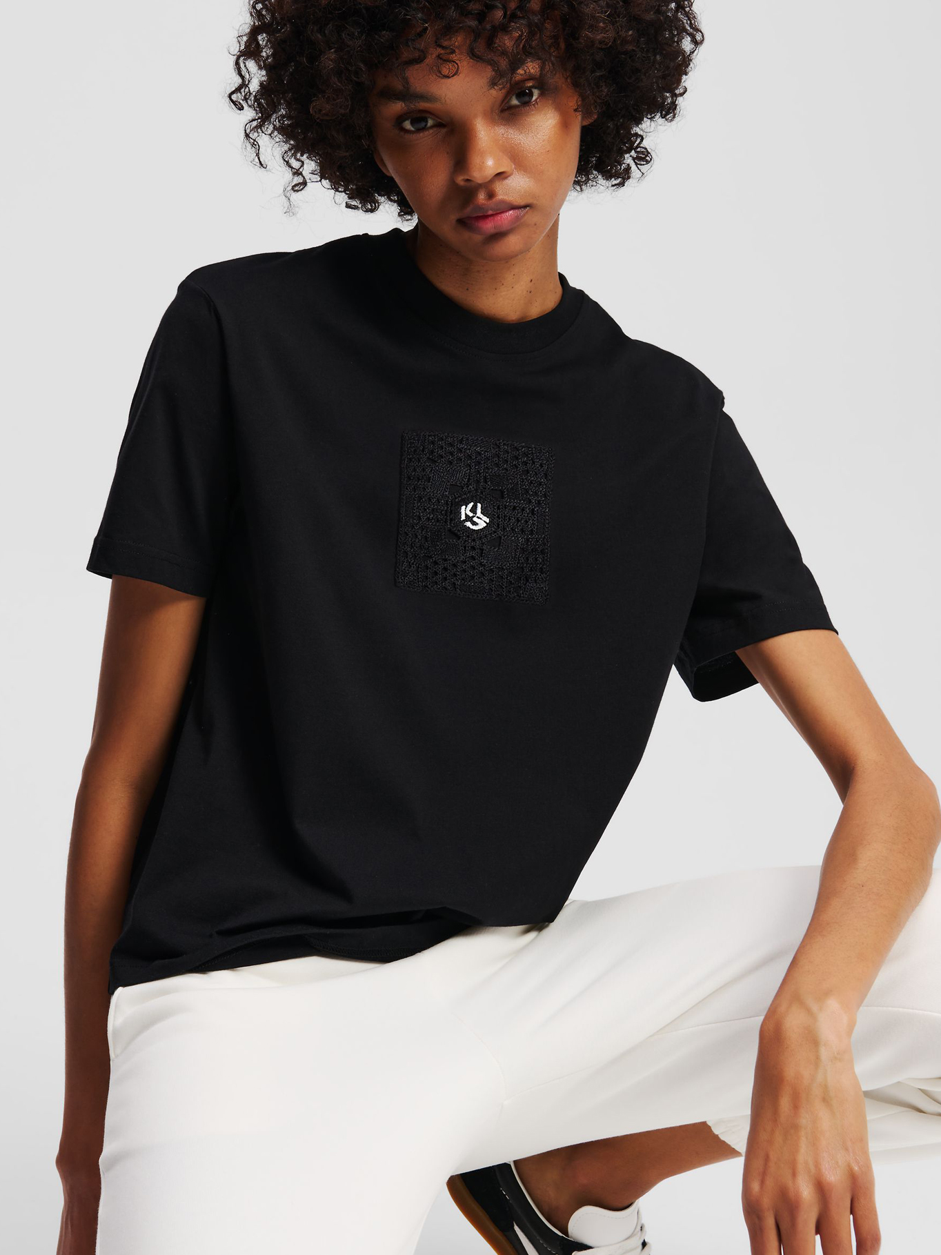 POLERA REGULAR CON MONOGRAMA - 4