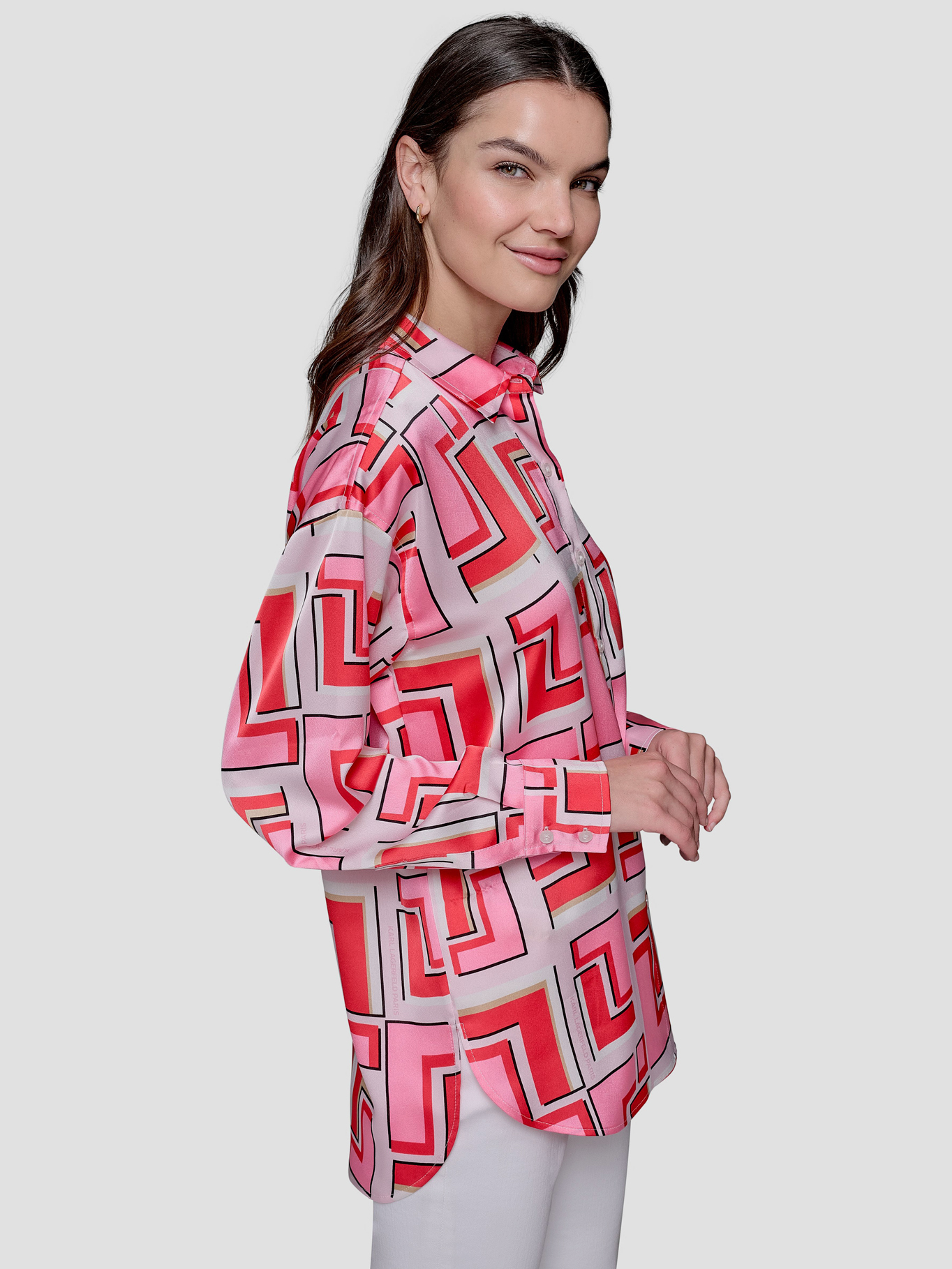 CAMISA OVERSIZE UTILITY CON ESTAMPADO - 4