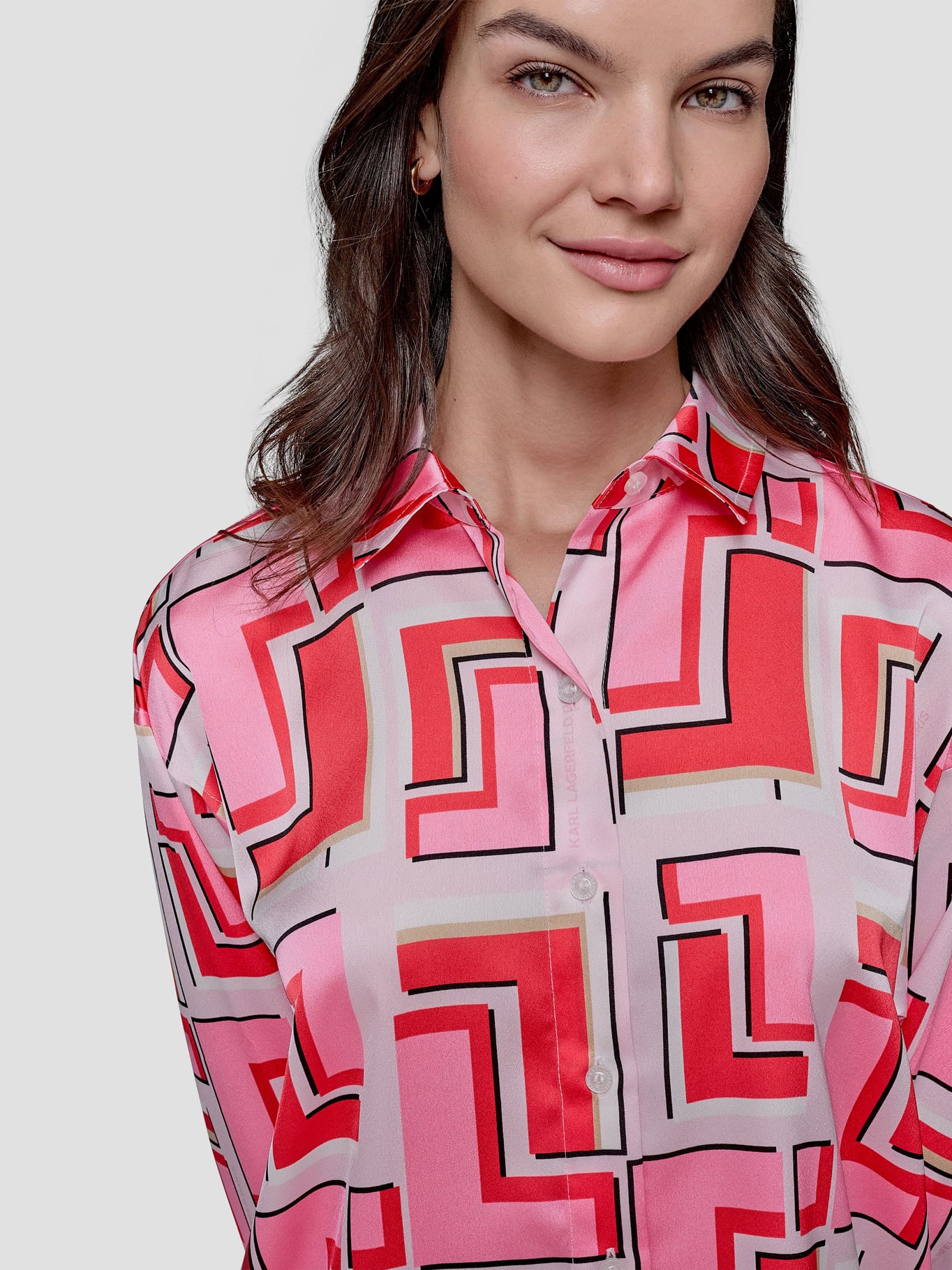 CAMISA OVERSIZE UTILITY CON ESTAMPADO - 5