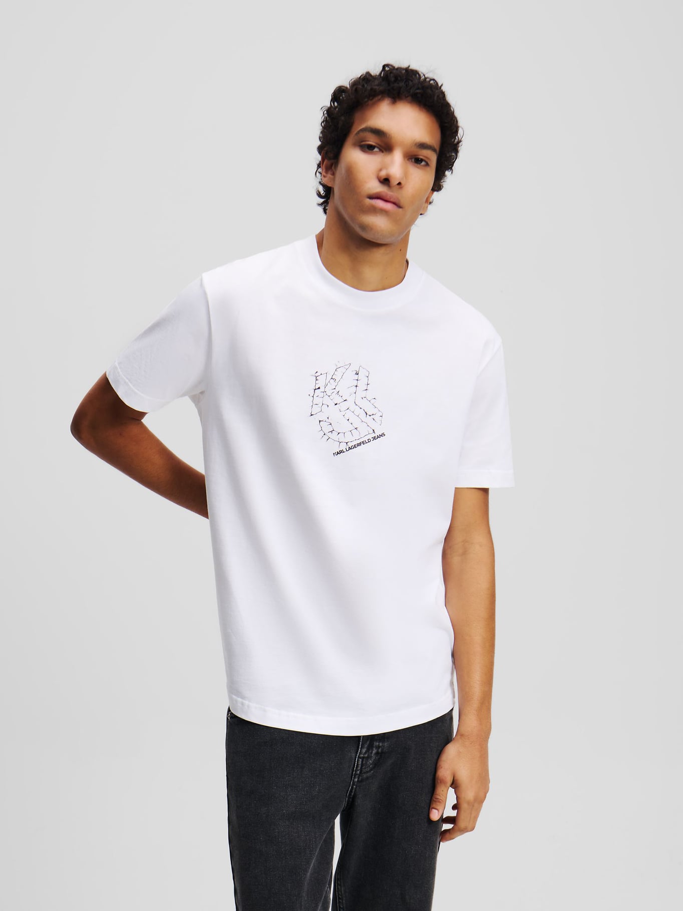 POLERA REGULAR CON MONOGRAMA - 1