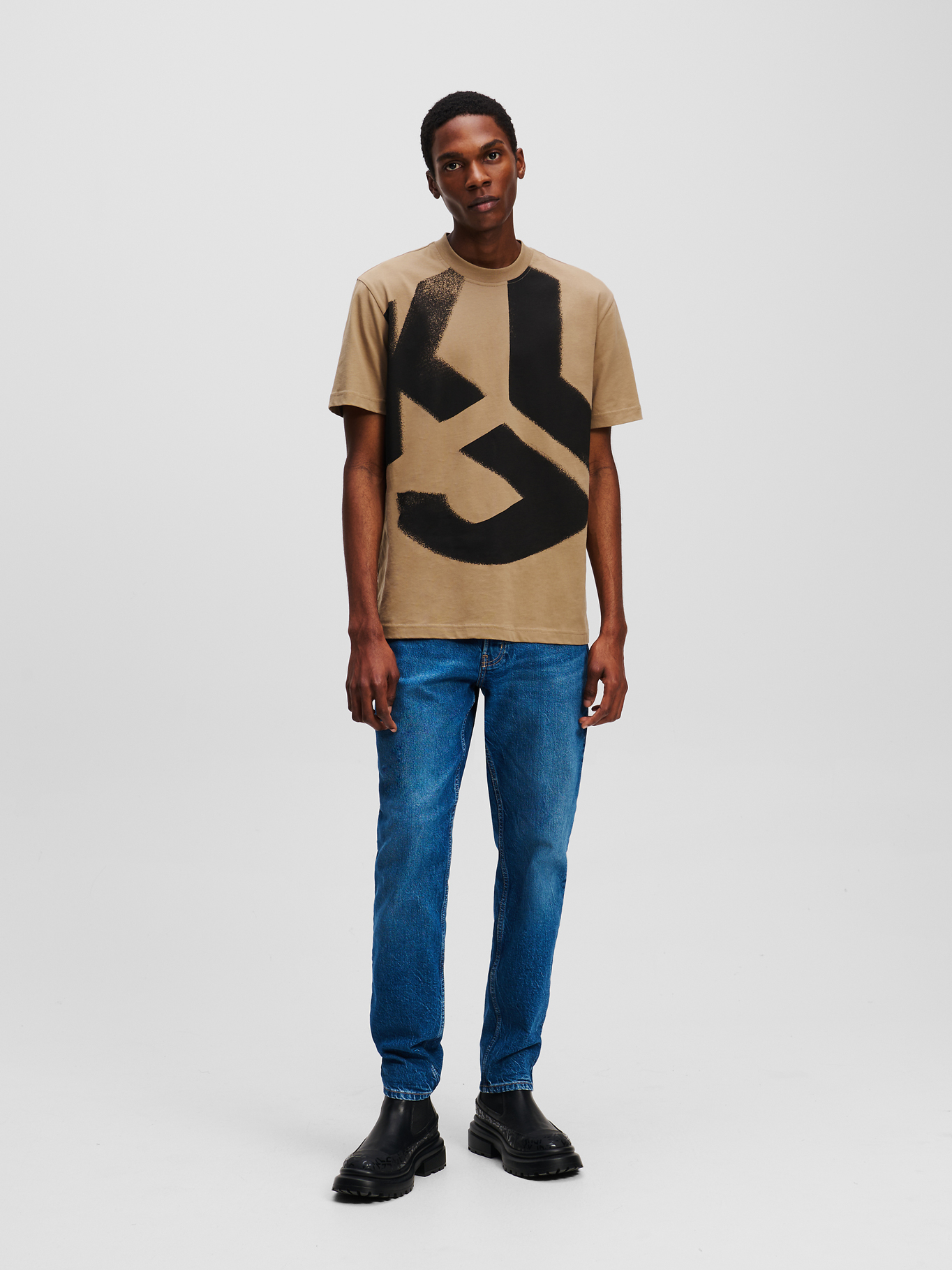 POLERA REGULAR CON MONOGRAMA - 2