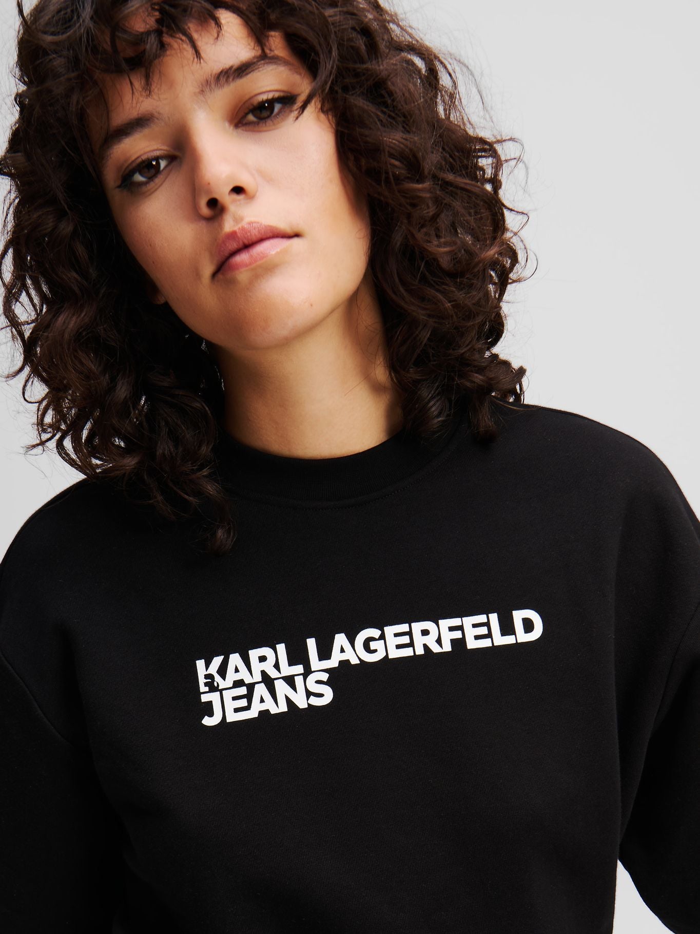 POLERON REGULAR - K/ESSENTIAL - 4