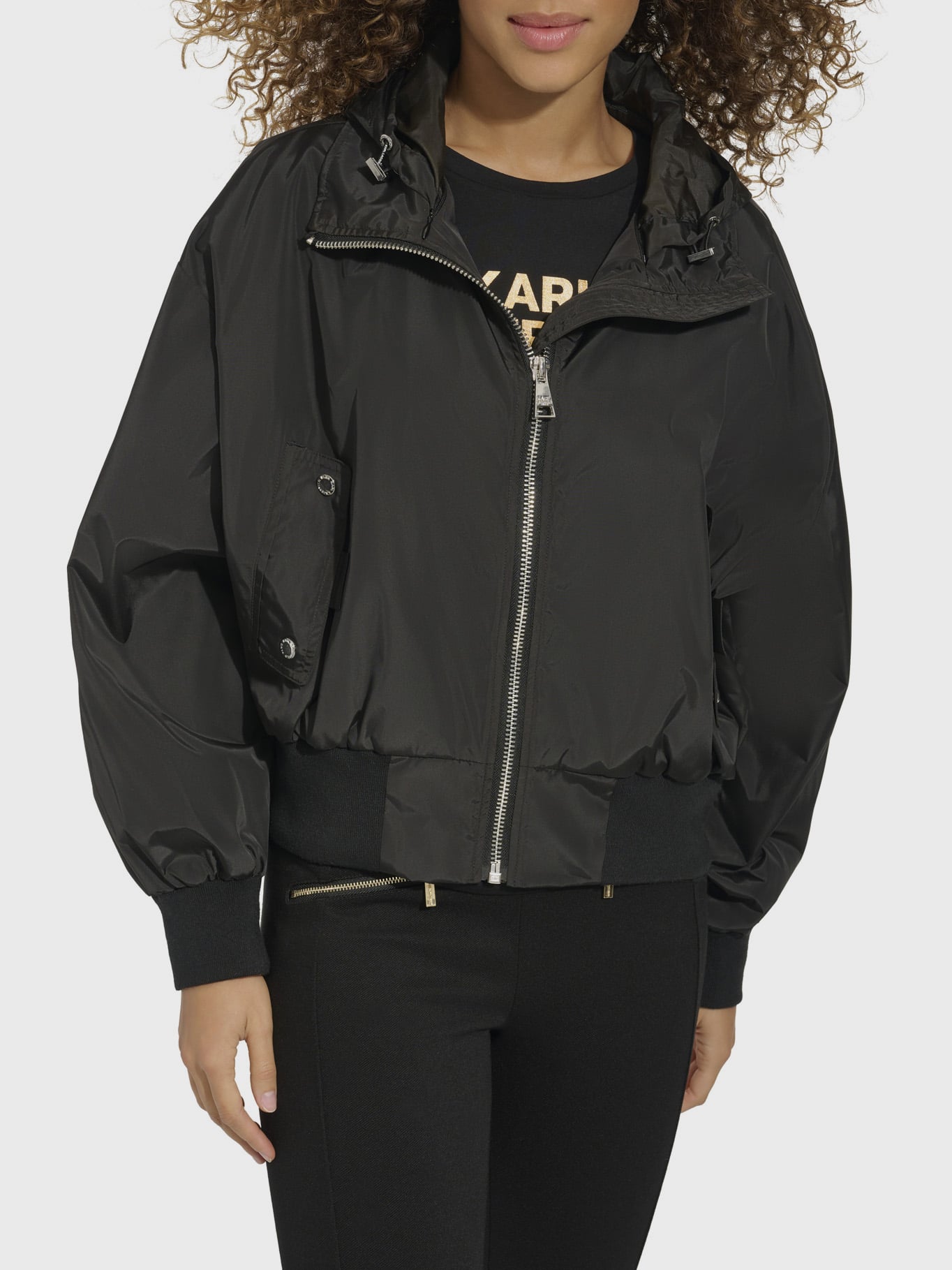 CHAQUETA BOMBER Y CUELLO CON LOGO - 1
