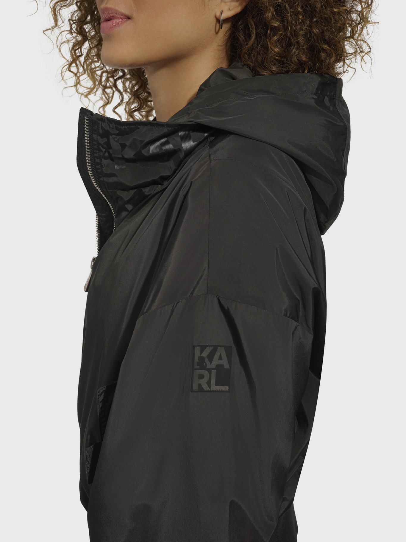 CHAQUETA BOMBER Y CUELLO CON LOGO - 4