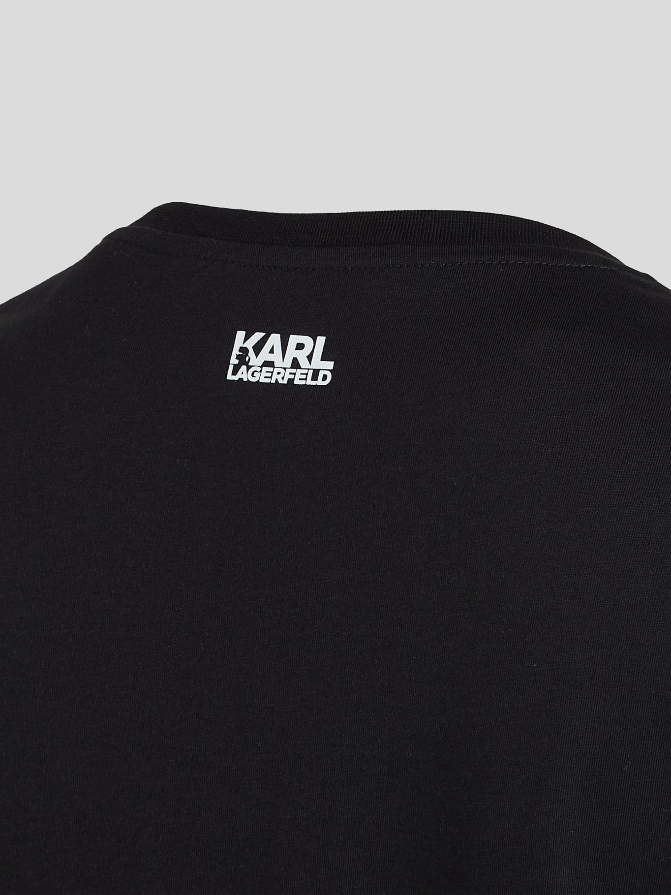 POLERA CON PERFIL DE KARL - 3