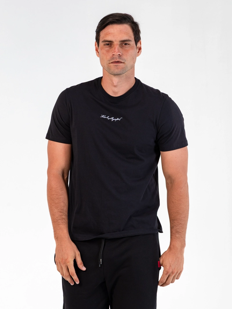 POLERA ESSENTIAL CON FIRMA BORDADA - 1