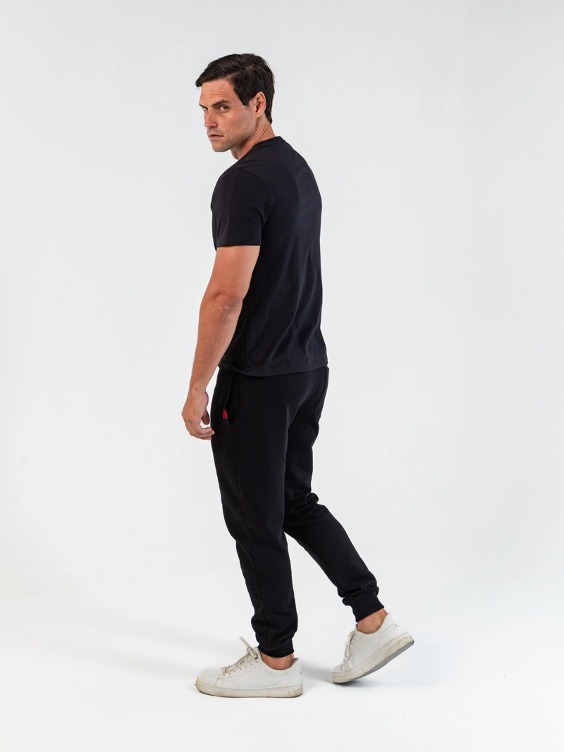 POLERA ESSENTIAL CON FIRMA BORDADA - 3