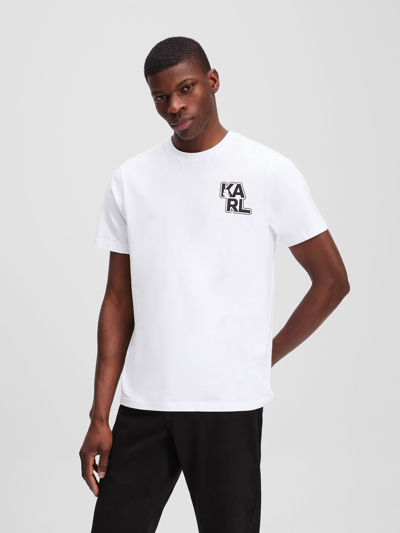 POLERA CON LOGOTIPO - 1