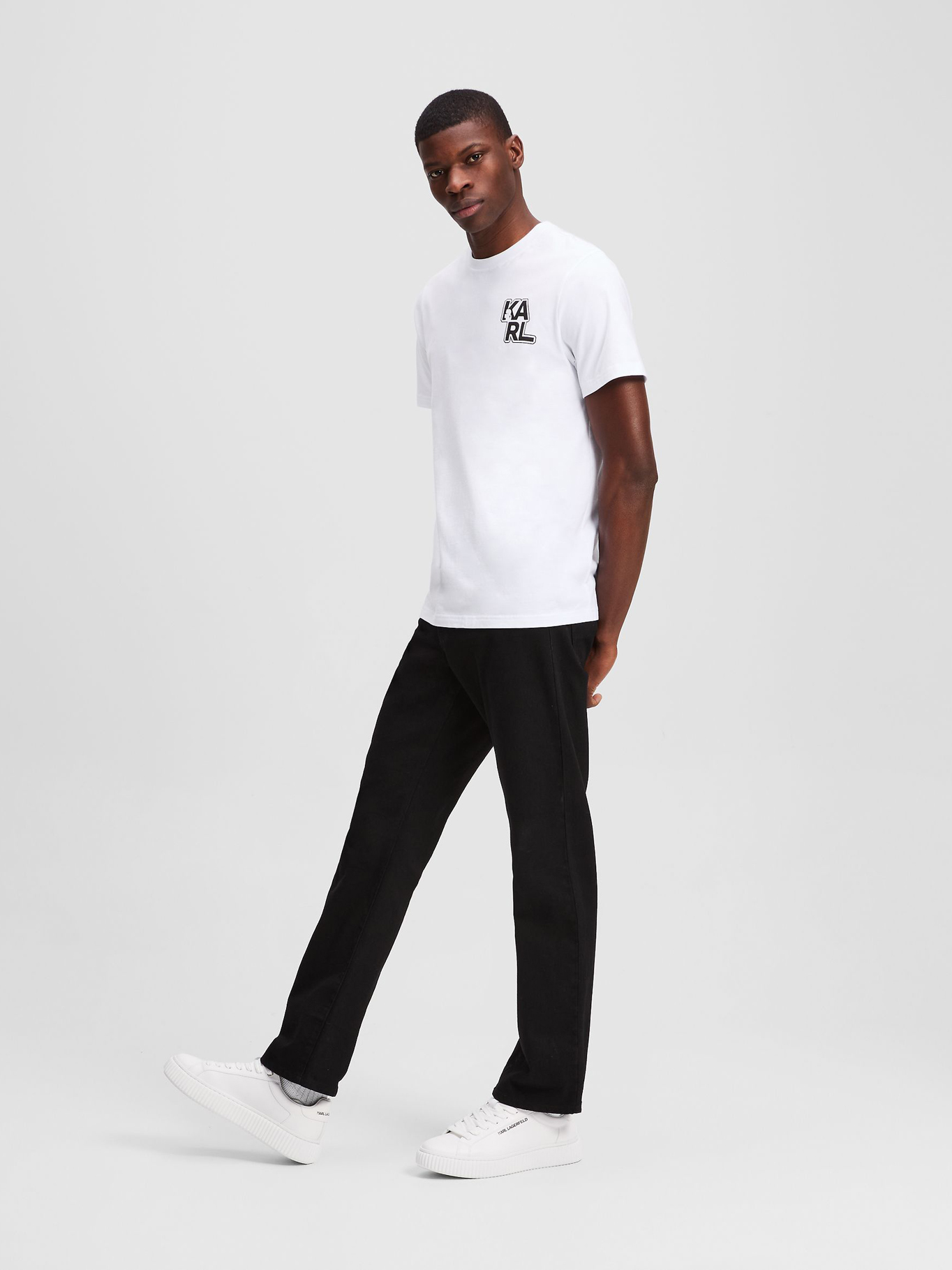 POLERA CON LOGOTIPO - 2