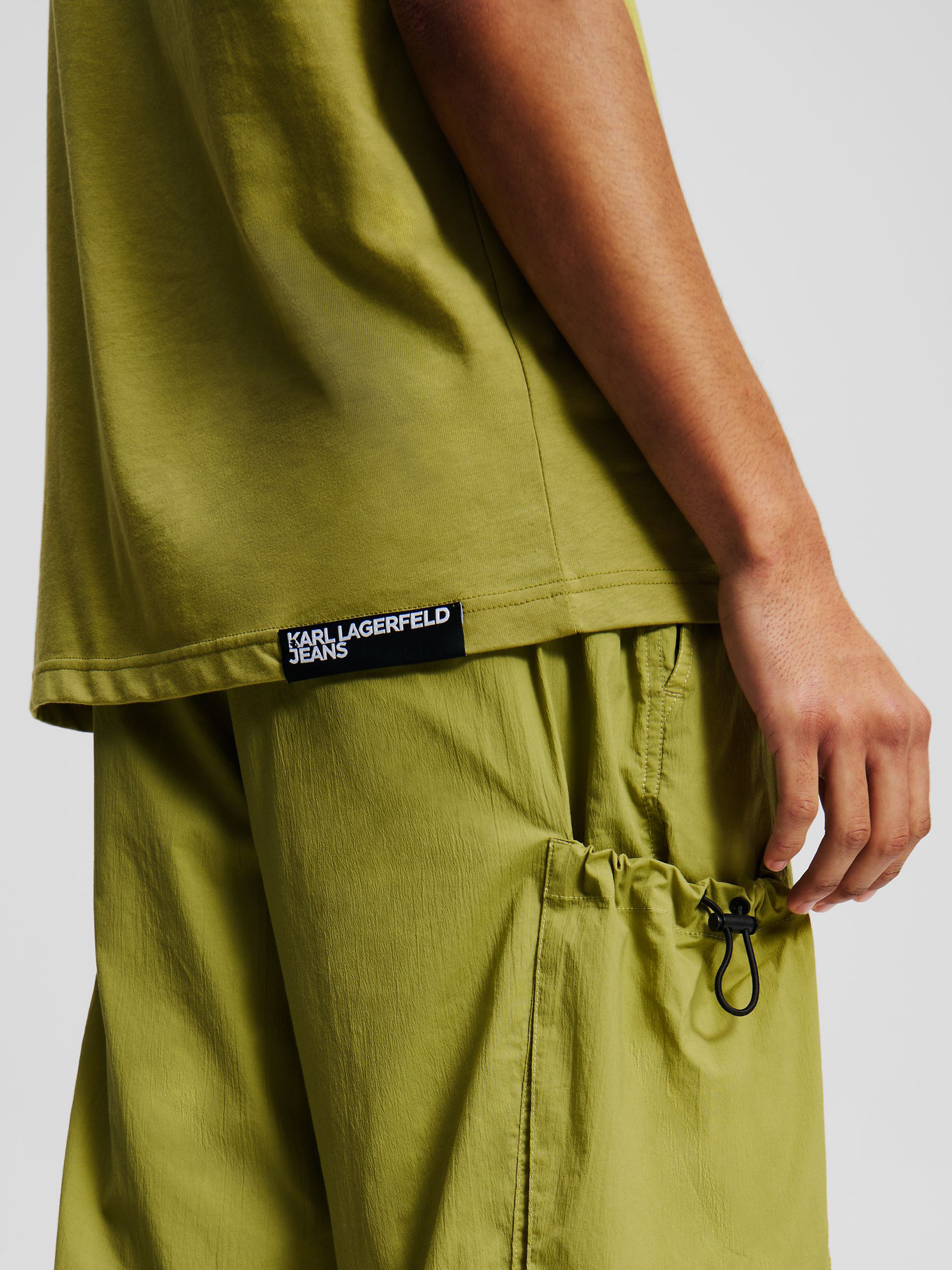 POLERA REGULAR ESSENTIAL - 4