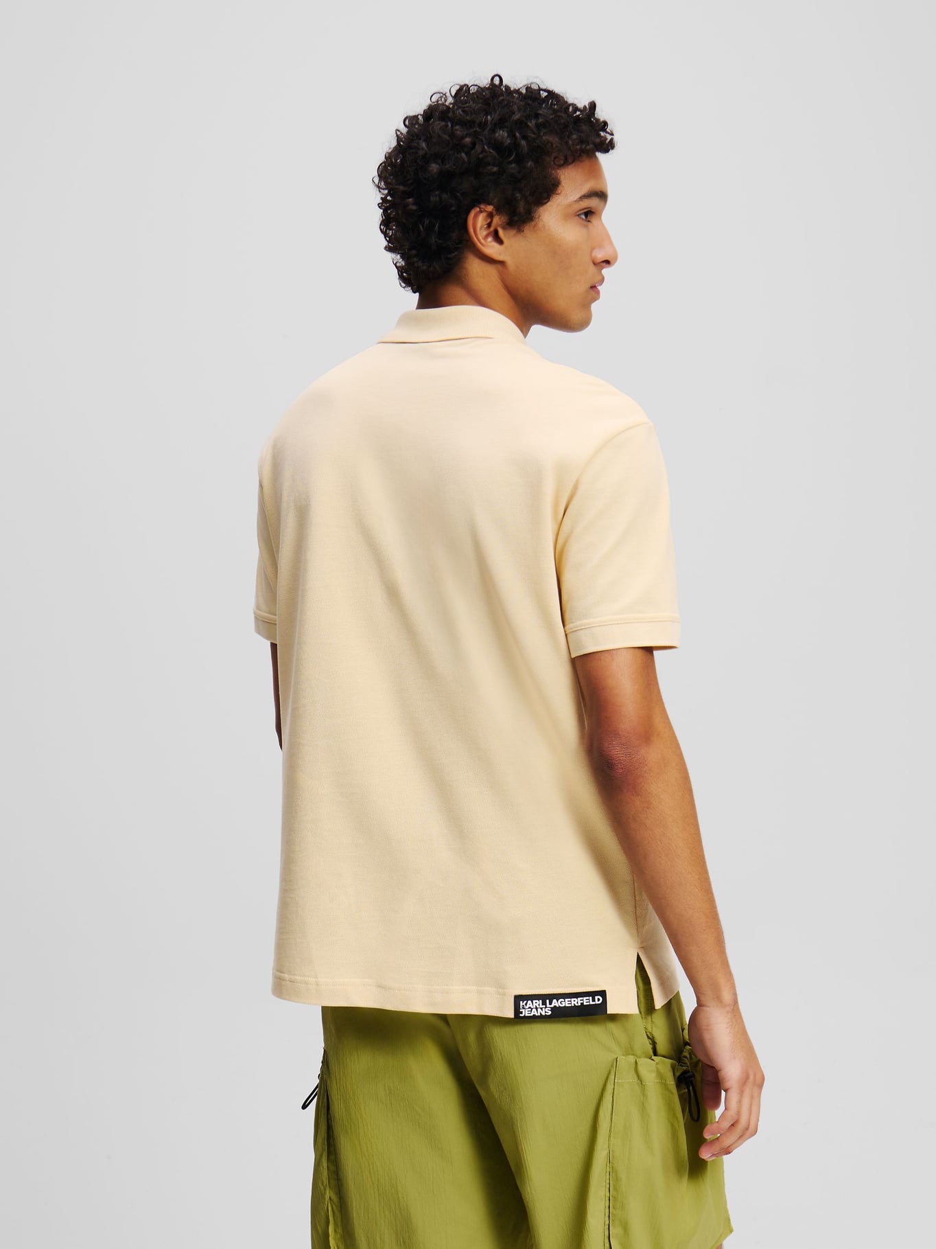 POLO REGULAR CON LOGOTIPO - 3