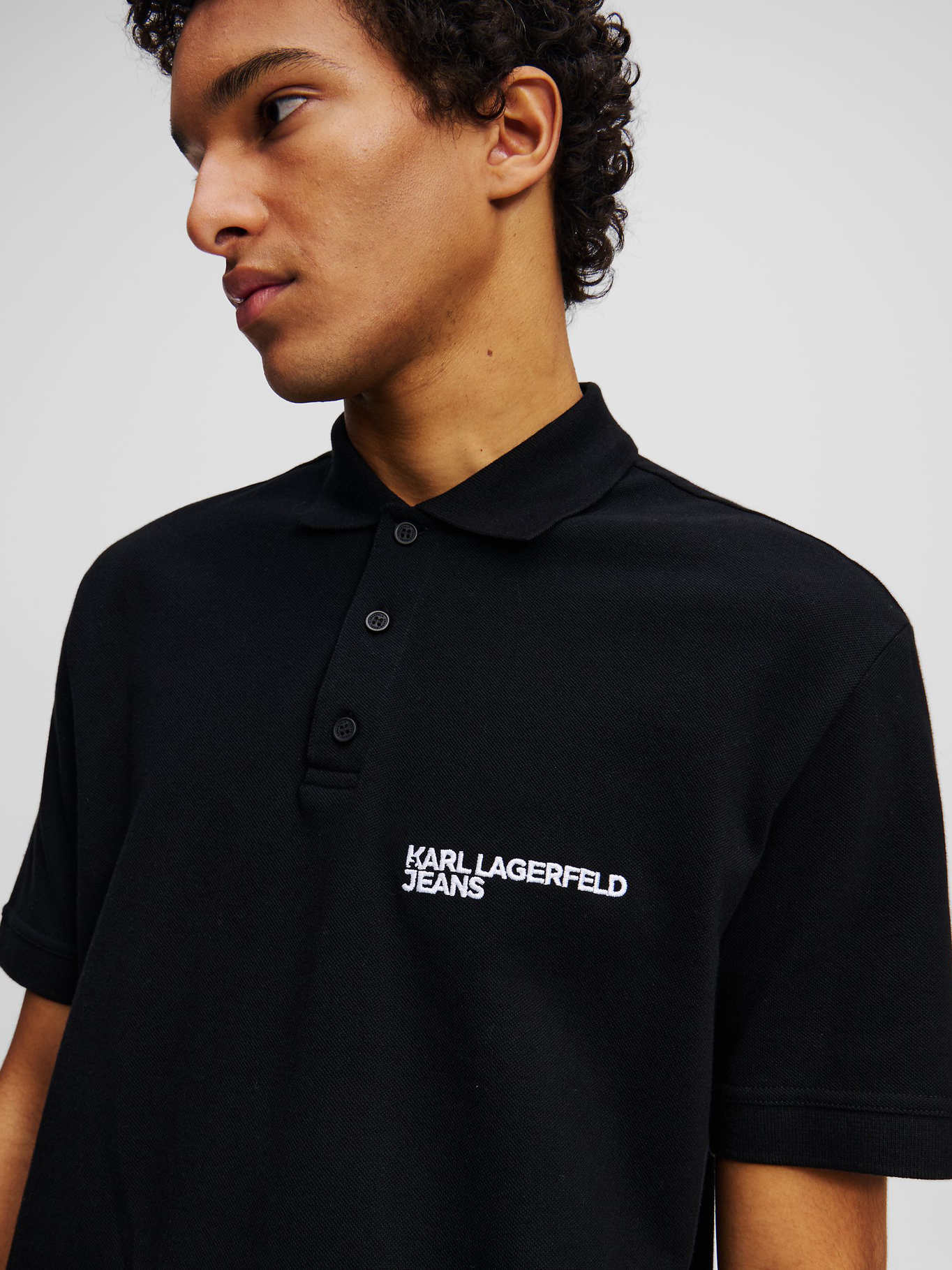 POLO REGULAR CON LOGOTIPO - 4