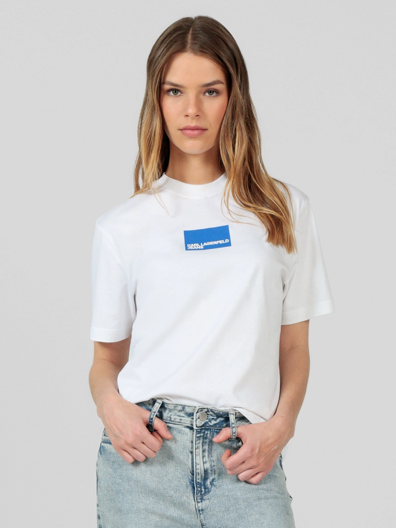 POLERA REGULAR CON LOGO EN CAJA - 1
