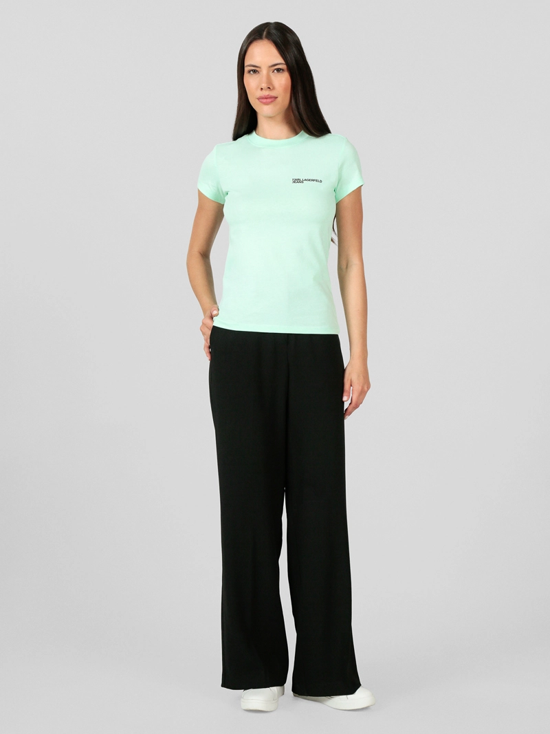 POLERA SLIM CON LOGOTIPO - 2