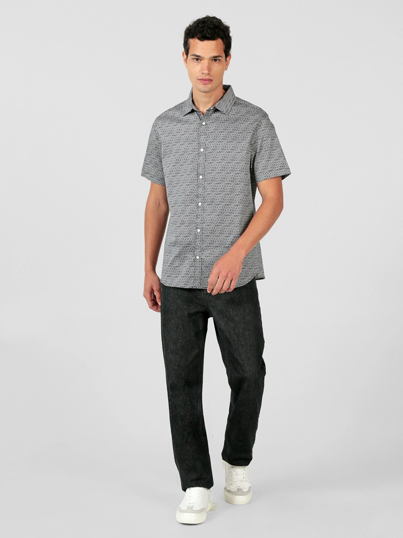 CAMISA DE MANGA CORTA CON ESTAMPADO INTEGRAL DE LOGO - 2