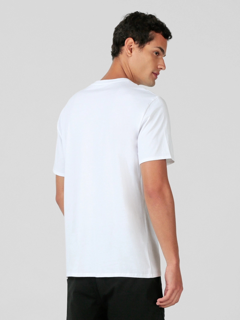 POLERA CON LOGO INVERTIDO - 3
