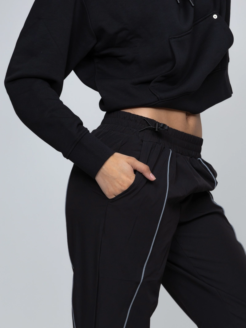 PANTALON DEPORTIVO DE NAILON - 2