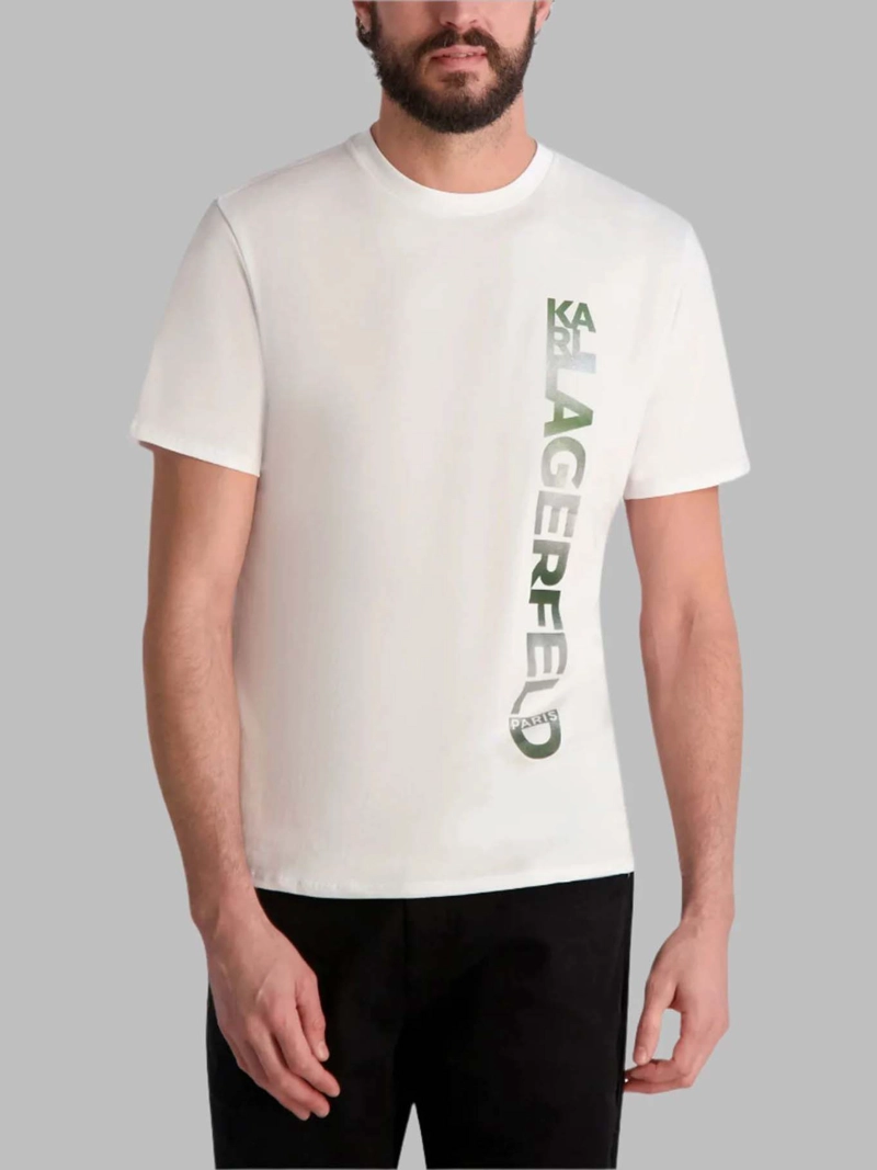 POLERA CON LOGO DE EFECTO METALICO - 1