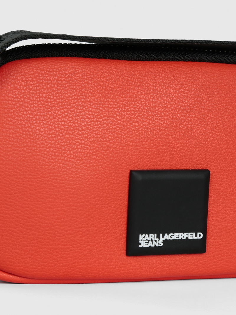 CARTERA MINI CON LOGO EN CAJA - 4