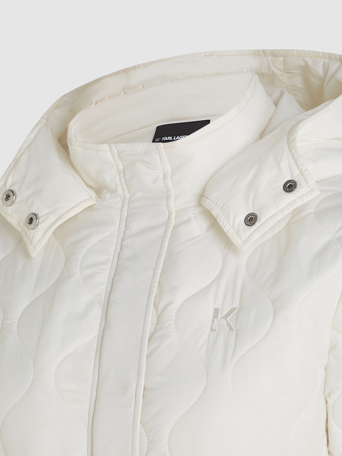 CHAQUETA LIGERA ACOLCHADA CON PATRON DE ONDAS - 3