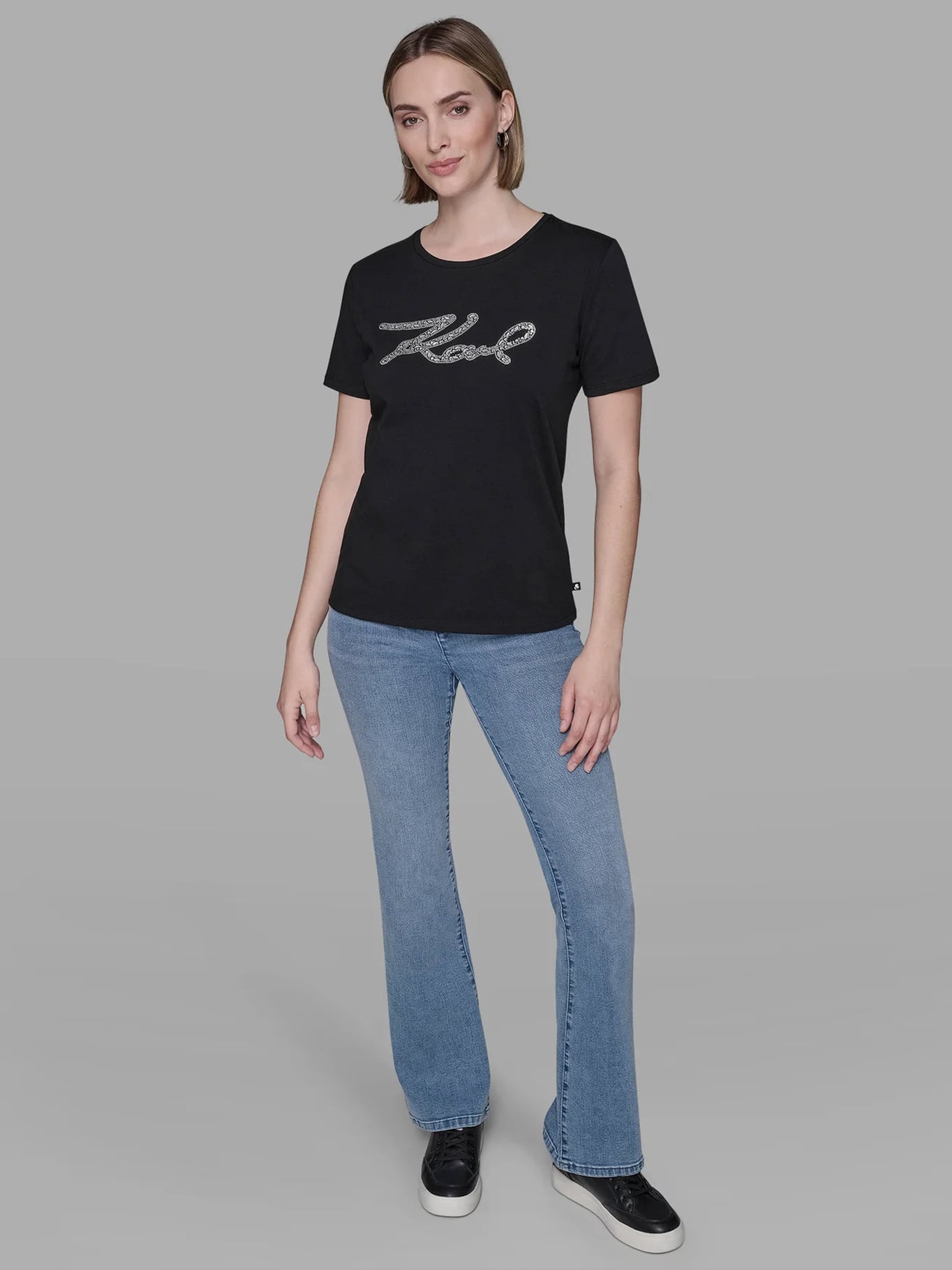 POLERA CON GRAFICO DE FIRMA DE KARL - 2