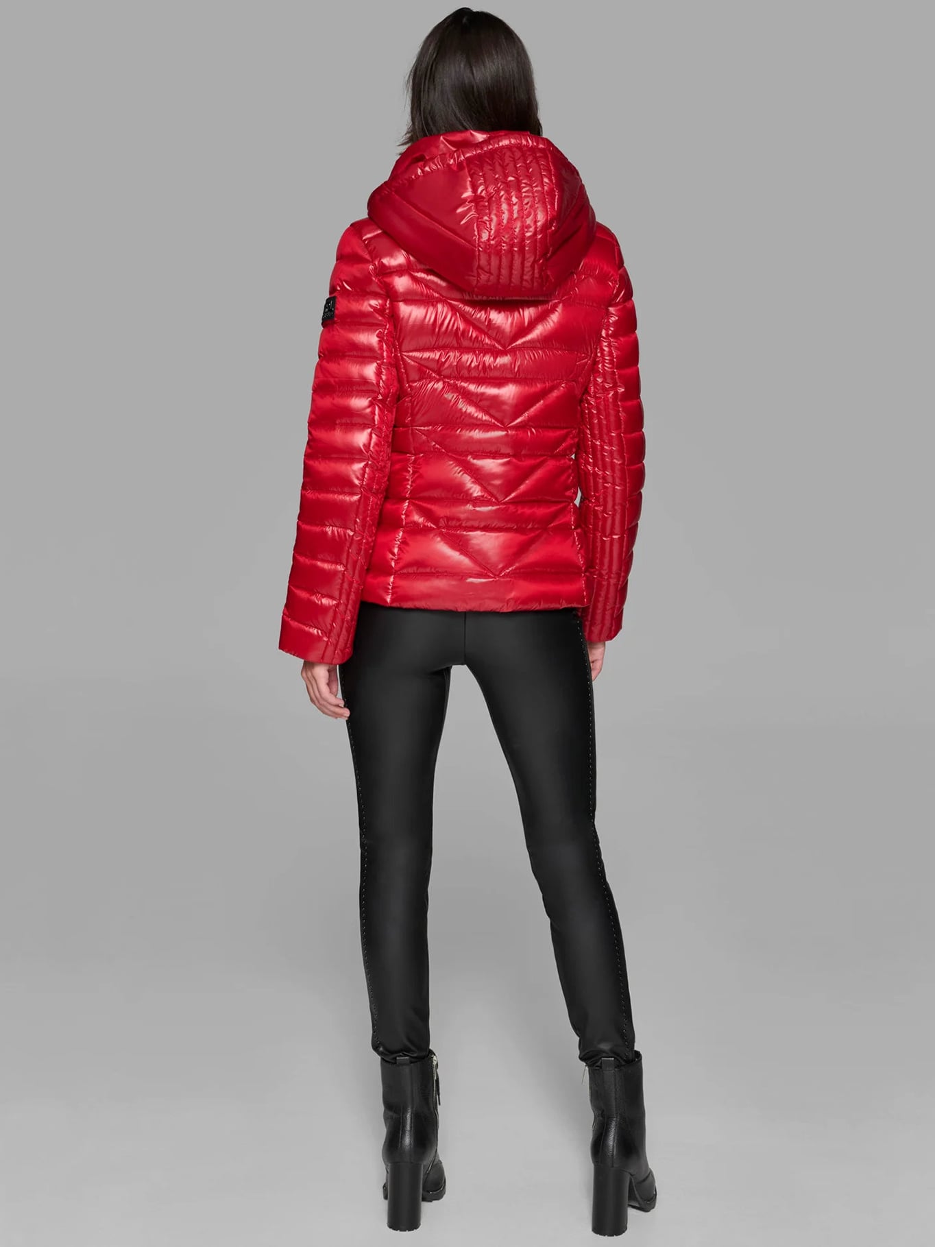 CHAQUETA LIGERA ACOLCHADA CON GORRO AJUSTABLE - 3