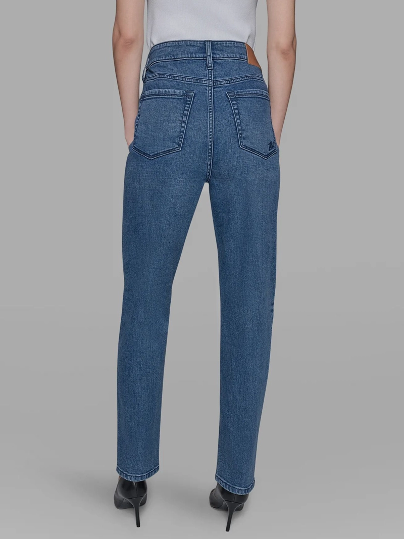JEANS CON DISEÑO DE PARCHES - 3
