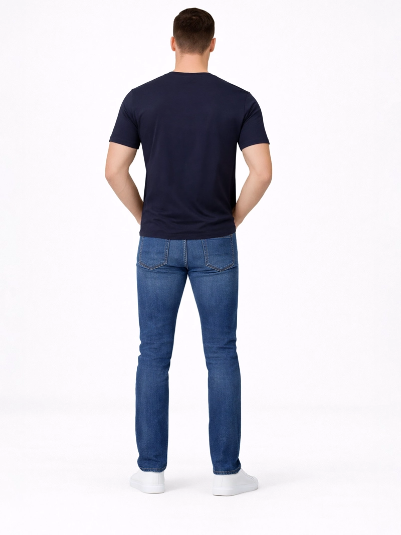POLERA CON ESTAMPADO GRAFICO DE LOGO EN EFECTO OLA - 2