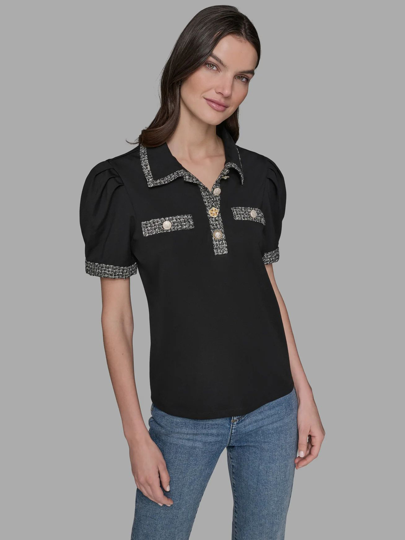 TOP CON MANGAS ABULLONADAS Y CUELLO CAMISERO - 1