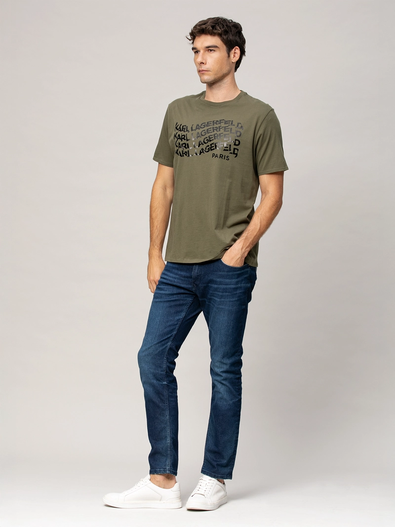 POLERA CON ESTAMPADO GRAFICO DE LOGO EN EFECTO OLA - 2