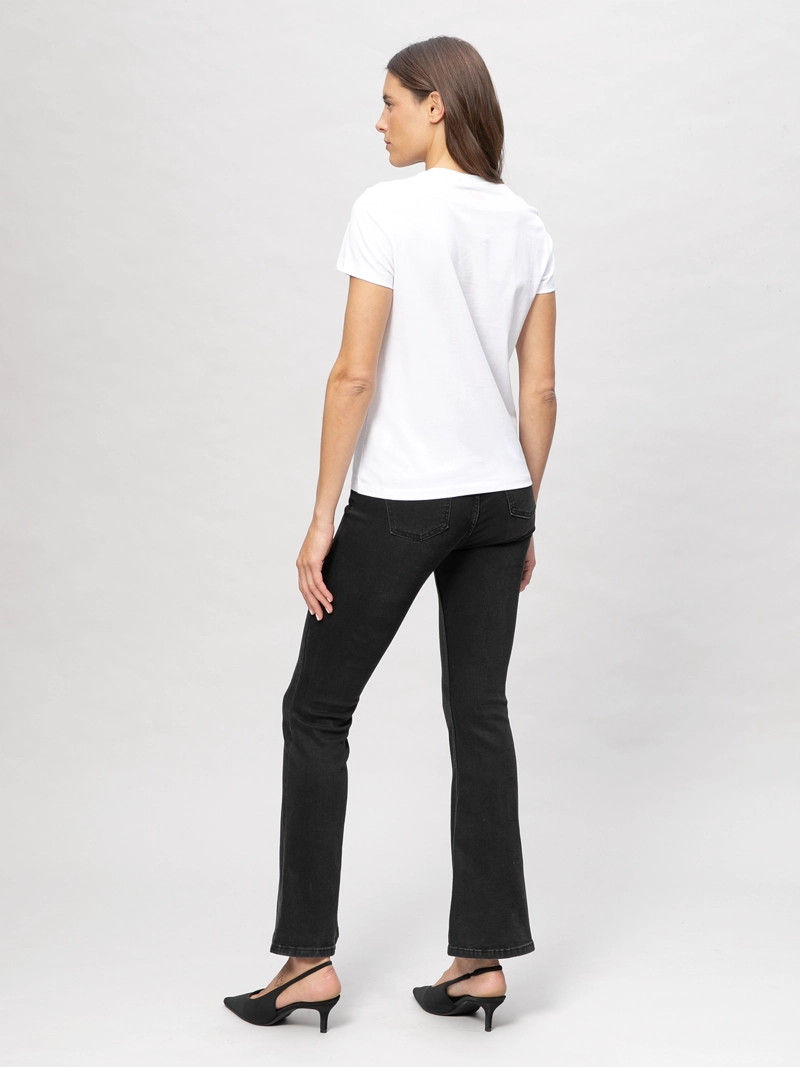 POLERA CON GRAFICO TEXTURIZADO DE CHOUPETTE - 3