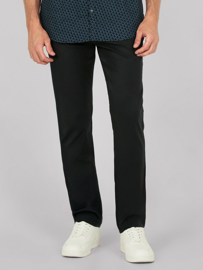PANTALON DE GOLF DE ALTO RENDIMIENTO CON FRENTE PLANO - 2