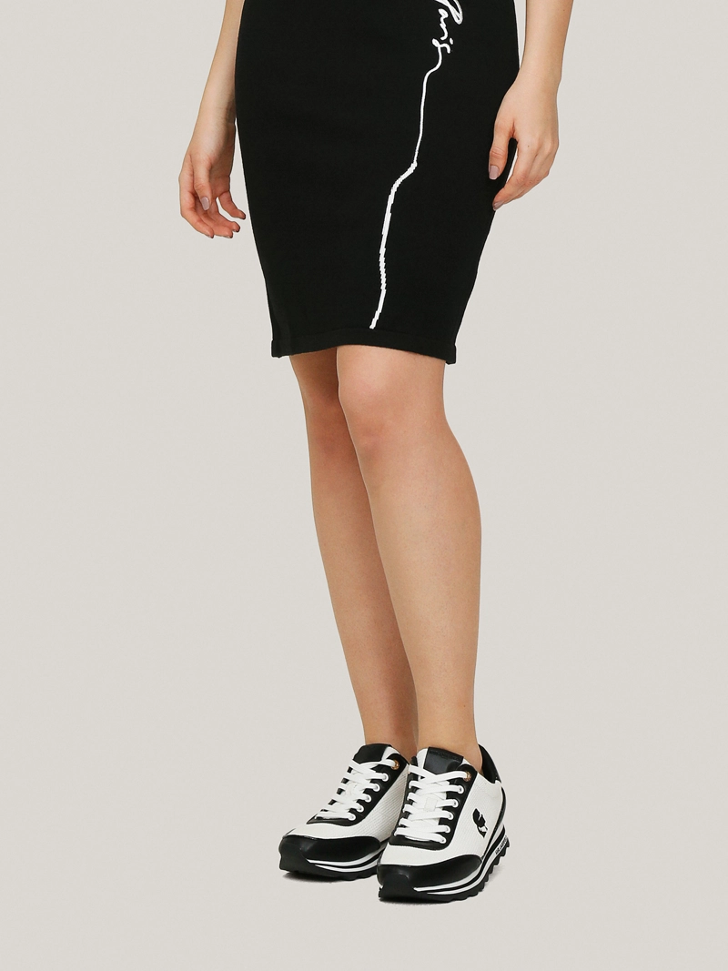 ZAPATILLAS CON CORDONES - MAICO - 8