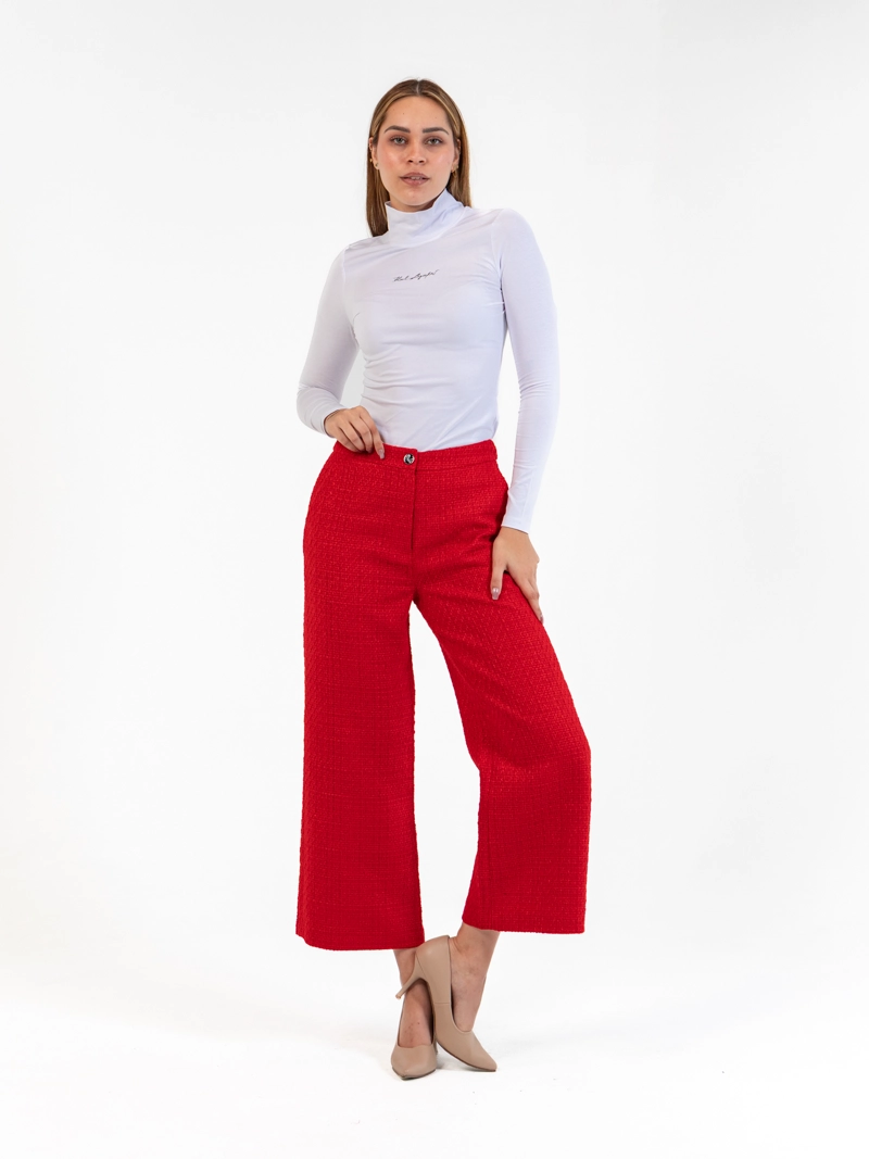 POLERA DE CUELLO ALTO CON FIRMA - 2
