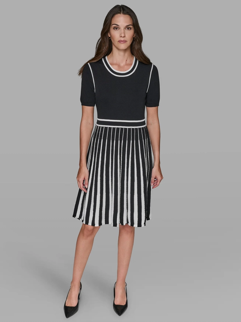 VESTIDO DE PUNTO CON PLIEGUES - 1