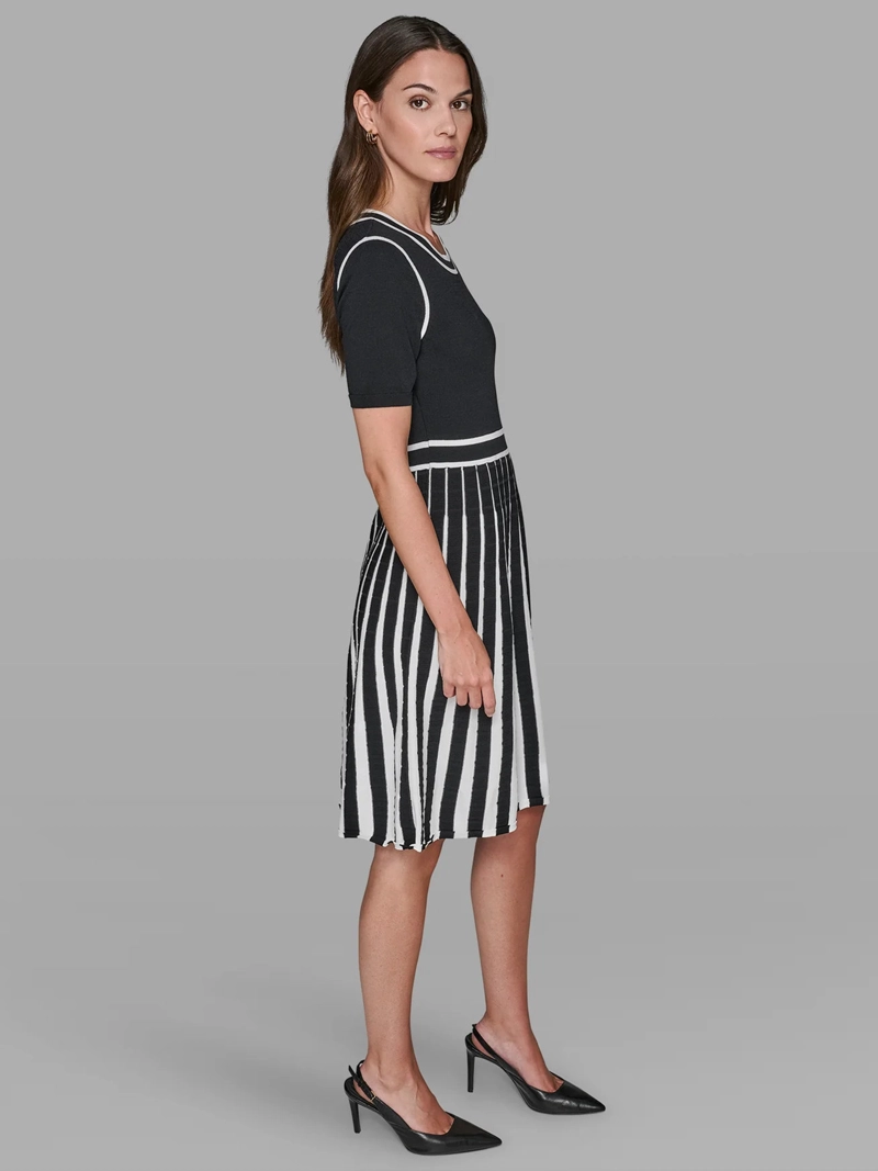 VESTIDO DE PUNTO CON PLIEGUES - 3
