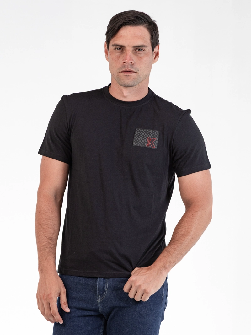 POLERA CON ETIQUETA K LOGO - 1