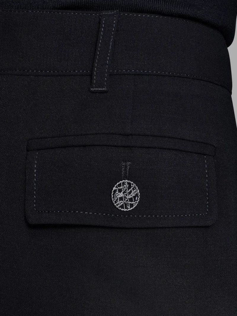 PANTALON NO DENIM CON BOLSILLOS DE PARCHE - 5