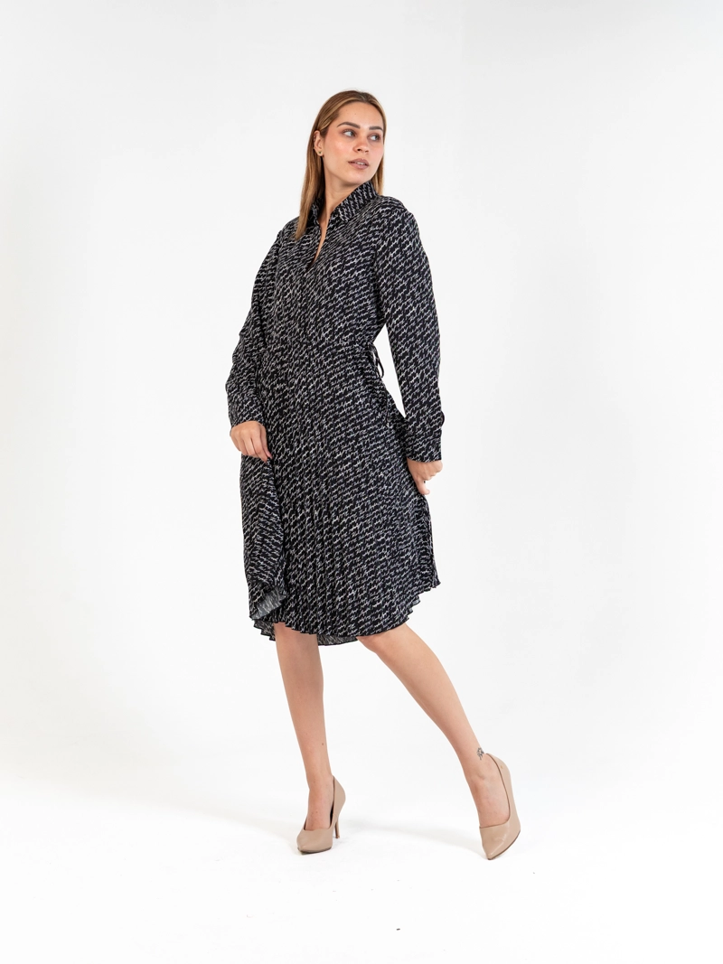 VESTIDO MIDI CON ESTAMPADO DE FIRMA - 1