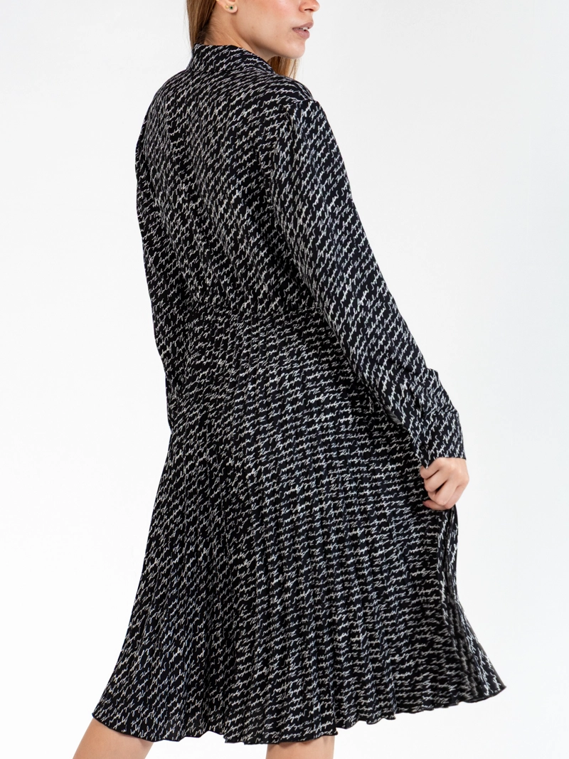 VESTIDO MIDI CON ESTAMPADO DE FIRMA - 4