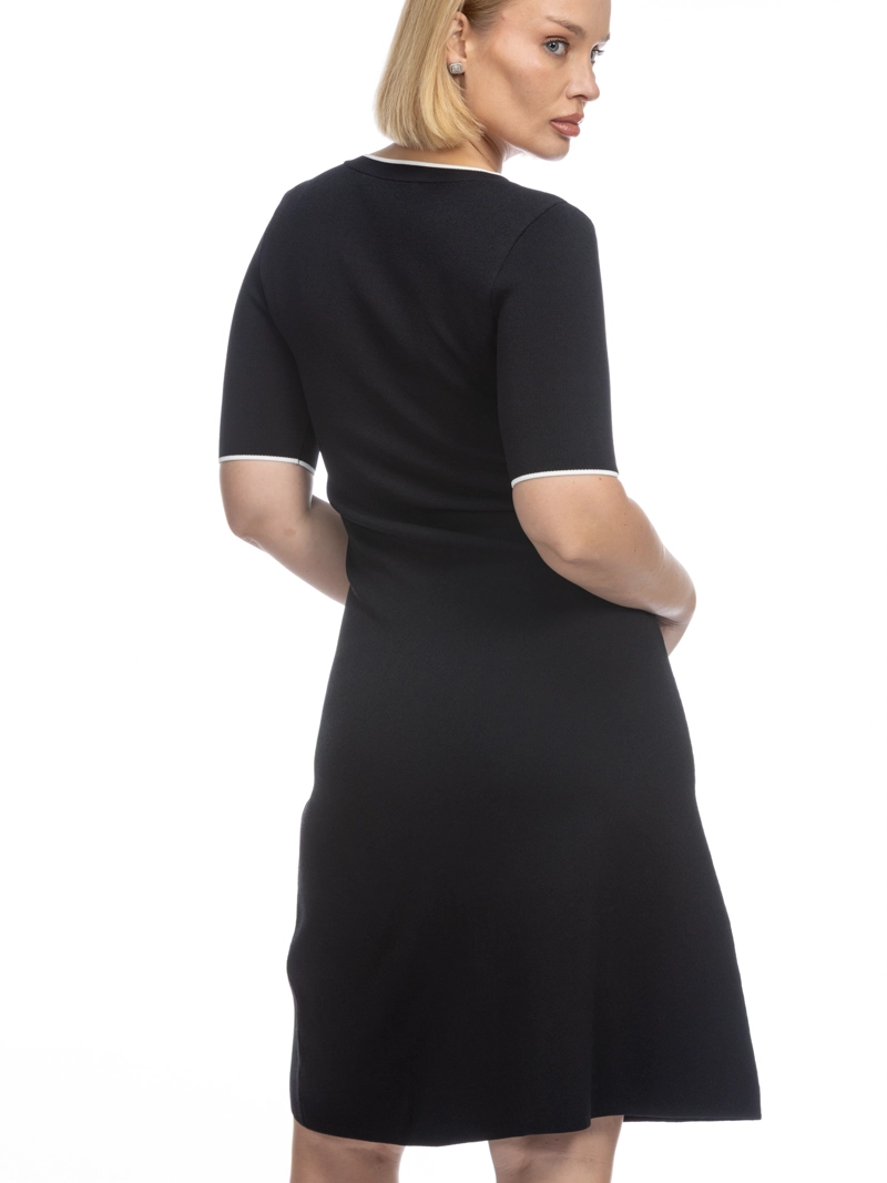 VESTIDO DE PUNTO DE MANGA CORTA - 4