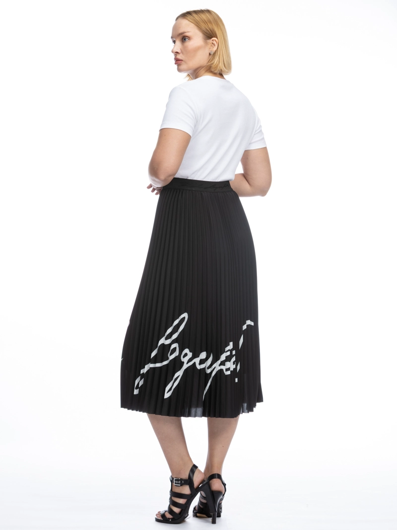 FALDA PLISADA CON LOGO - 3