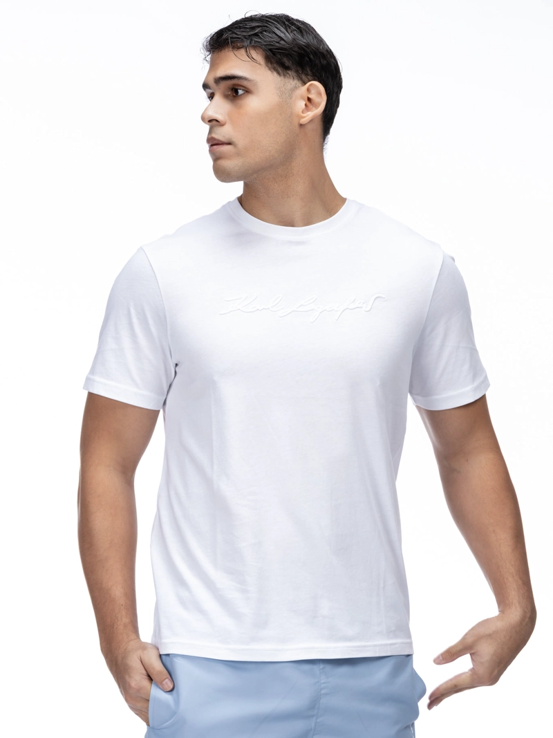 POLERA CON LOGO EN RELIEVE - 1
