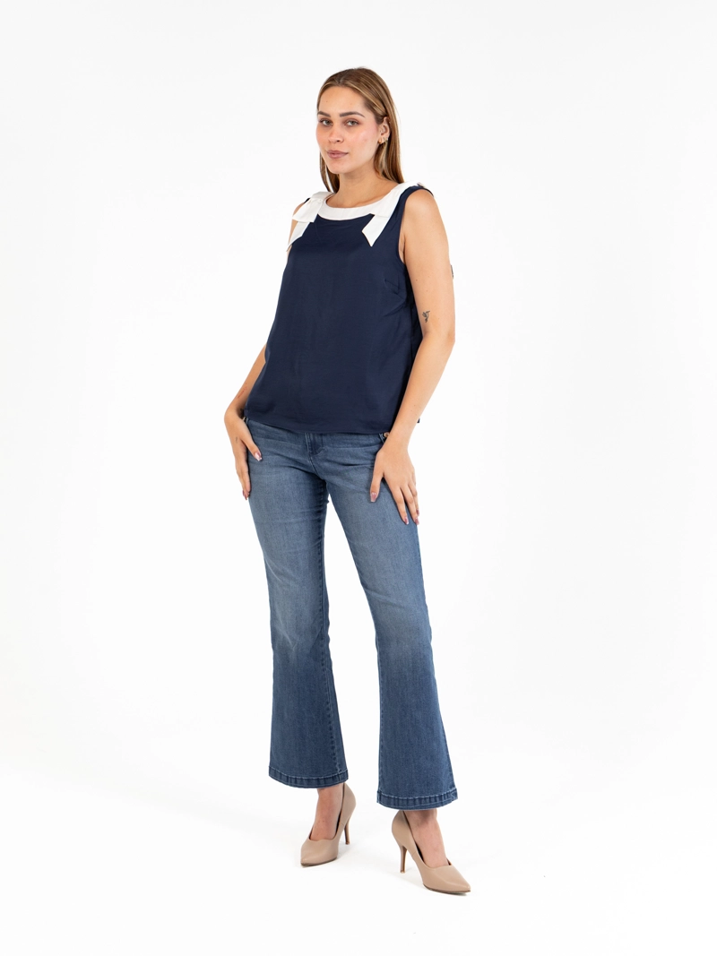 TOP DE PUNTO CON CUELLO BARCO Y LAZOS - 2