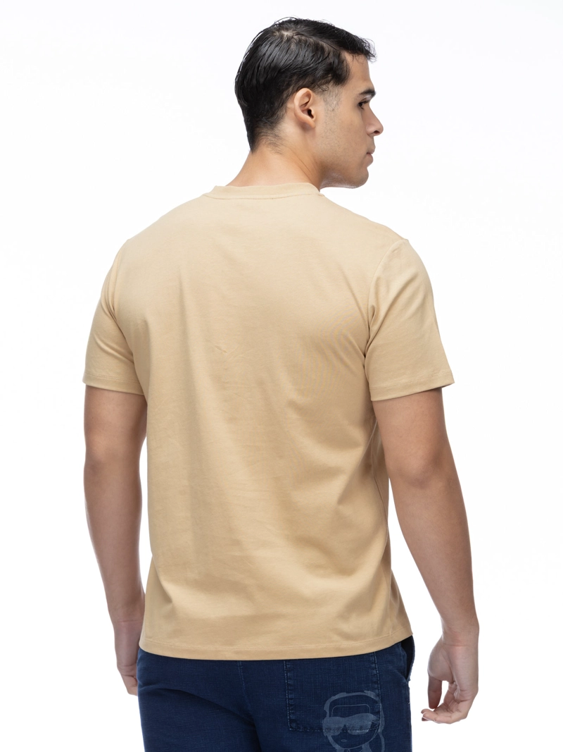POLERA CON PARCHE DE GOMA - 4