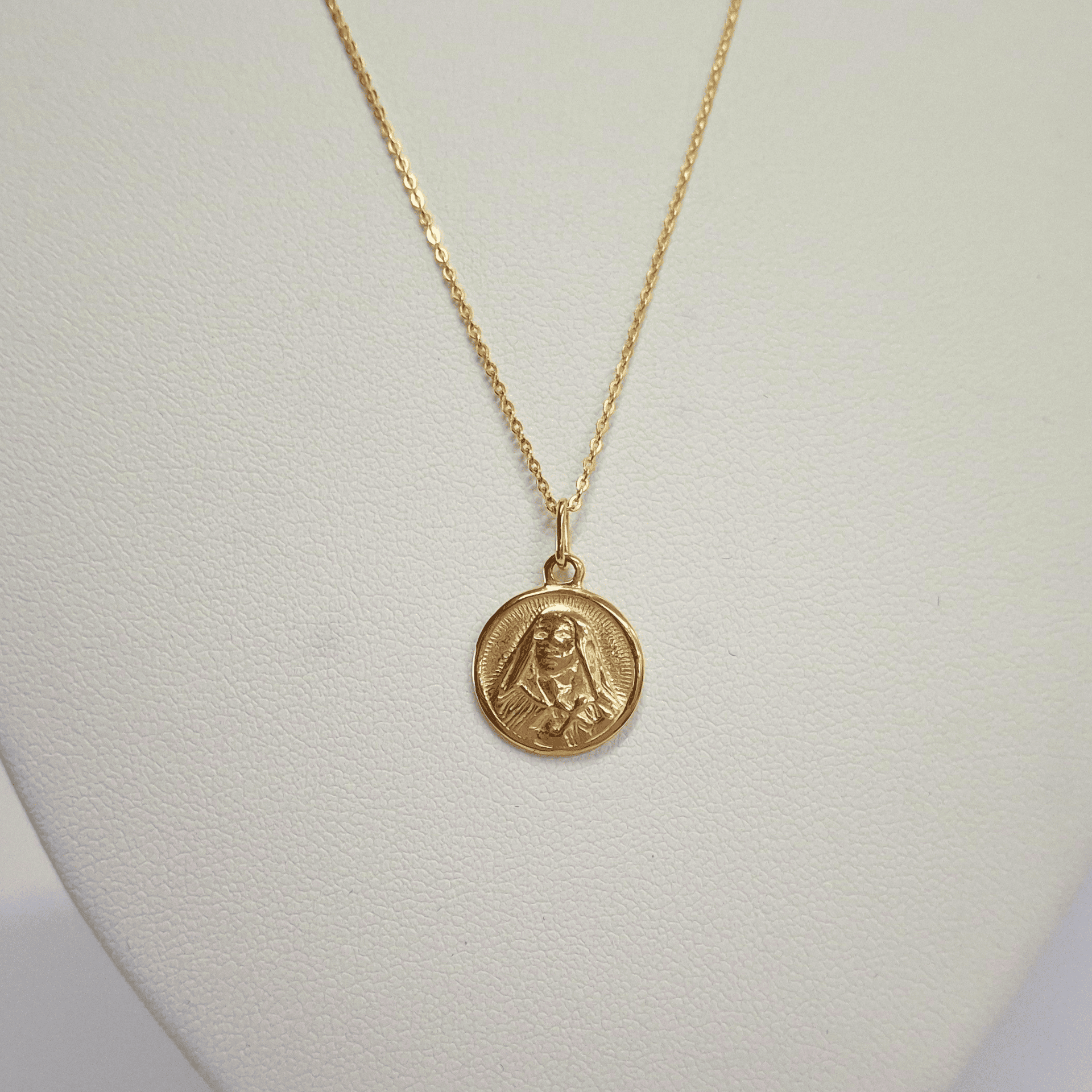 COLLAR MEDALLA VIRGEN, ORO AMARILLO ITALIANO 18K - 2